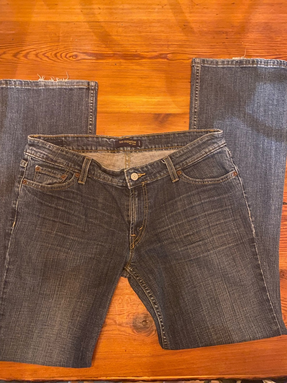 Classic Dark Wash Women’s Jeans - levis Brand